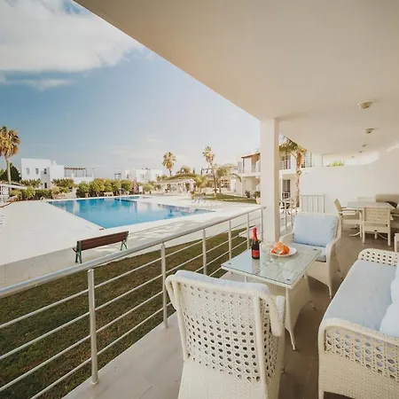Apartament на берегу моря Caesar Beach D 3-4 *