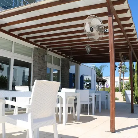 на берегу моря Caesar Beach D 3-4 Apartament *