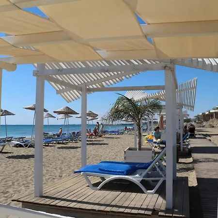 Apartament на берегу моря Caesar Beach D 3-4