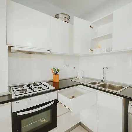 на берегу моря Caesar Beach D 3-4 *